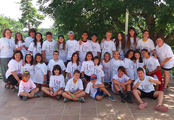 Fundación Áurea sigue apoyando los programas de verano de la AECC y de Raval Solidari